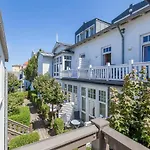Strandstrasse 16 14 *
